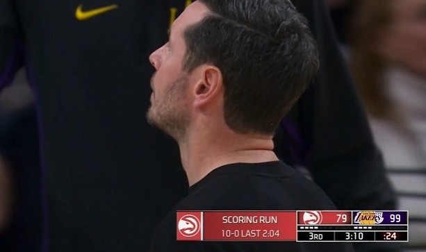 别浪啊！东契奇连续3个失误 老鹰两分钟一波10-0