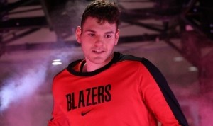 kaiyun-拓记：克林根仍是中锋位置的最优选 罗威伤多&amp;杨瀚森的篮板待考验