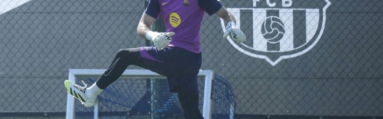 霍安-加西亚称穆里奇面部犯规 VAR判红牌合理无争议