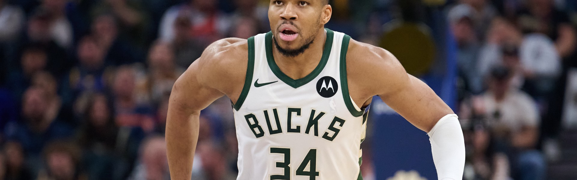 开云app-超级香饽饽！美记：联盟所有其余29支球队都想要交易得到字母哥